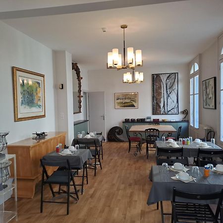 Hotel Trianon Vichy Esterno foto