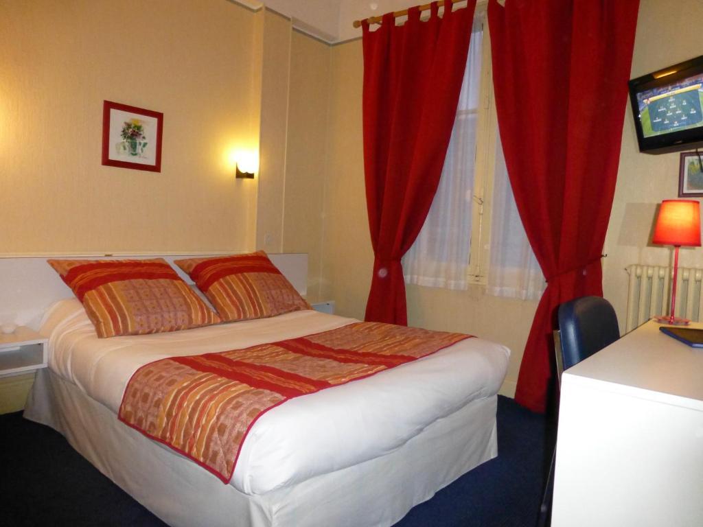 Hotel Trianon Vichy Esterno foto