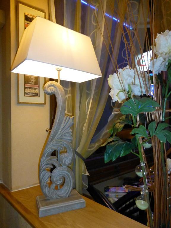 Hotel Trianon Vichy Esterno foto