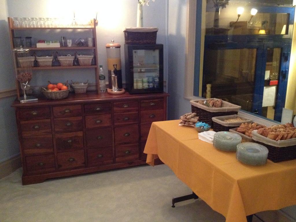 Hotel Trianon Vichy Esterno foto